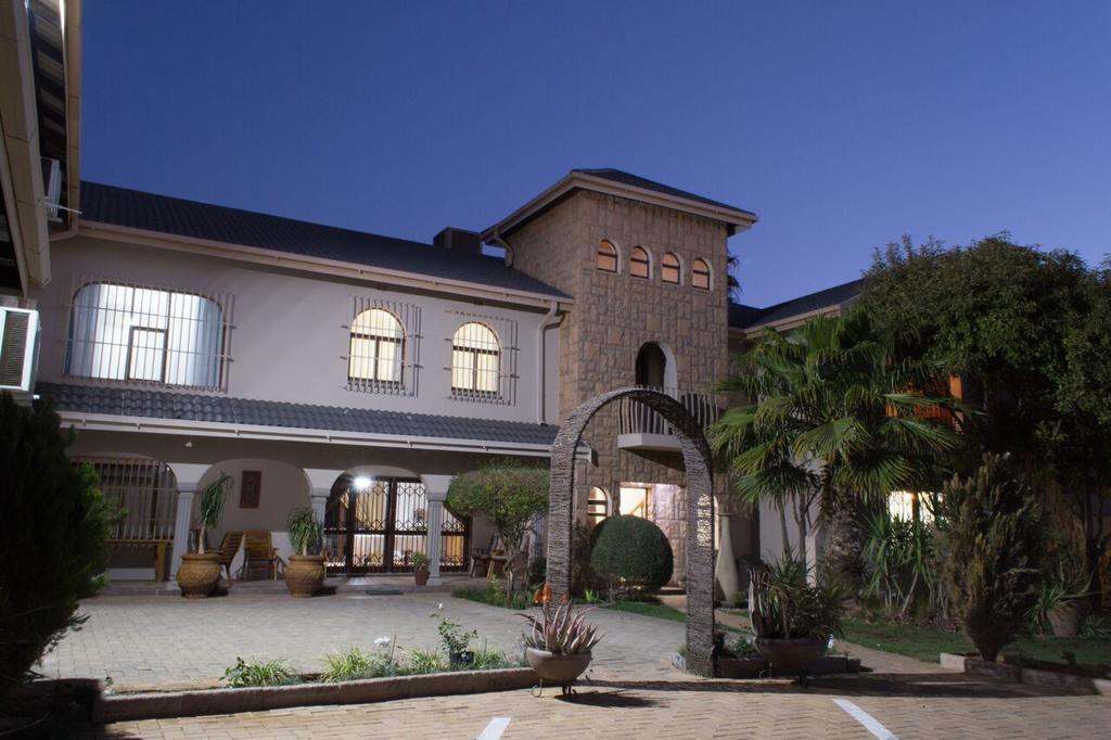 Tuscany Vryburg Ngoại thất bức ảnh